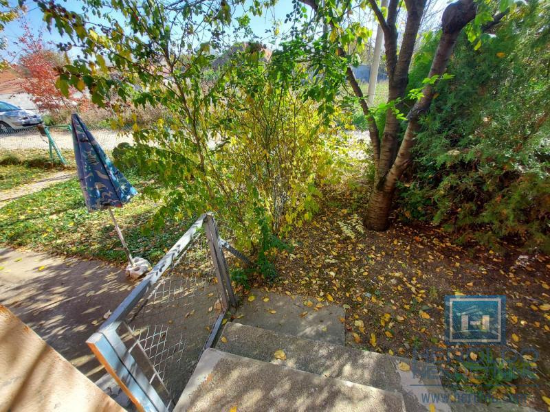 Kuća od 120m2 u naselju Kupusara na 7.39a placa