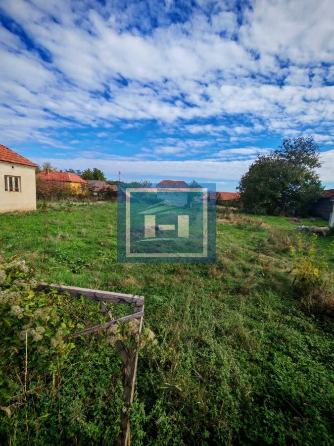 Plac u Trešnjevici do glavnog puta