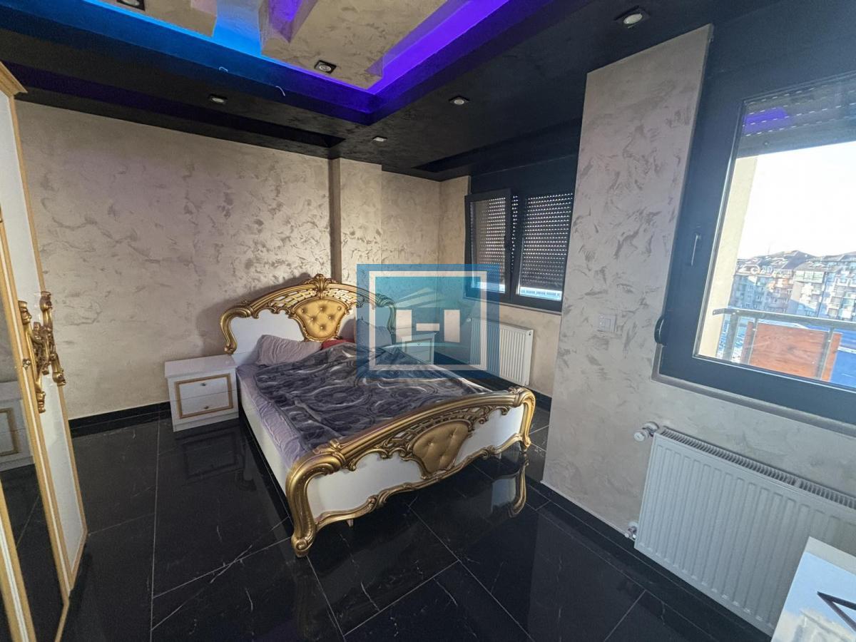 Ekskluzivan stan s pogledom na grad i stadion u kompleksu Crnjanski