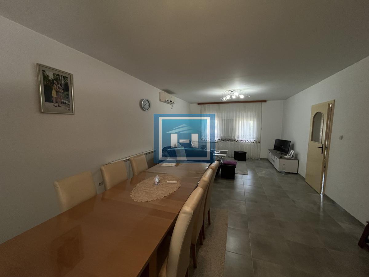 Na prodaju nova kuća 10 km od grada – legalizovana, useljiva i odmah dostupna