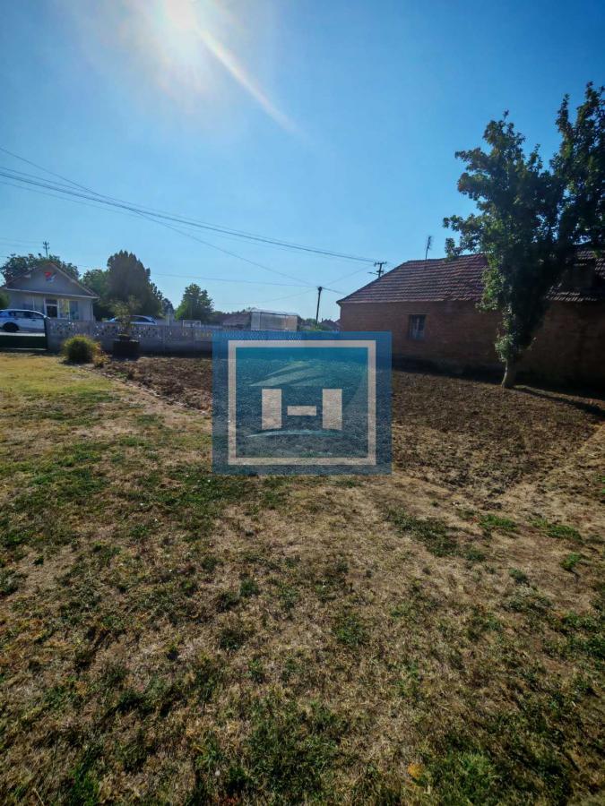 Na prodaju seosko domaćinstvo u Donjem Katunu