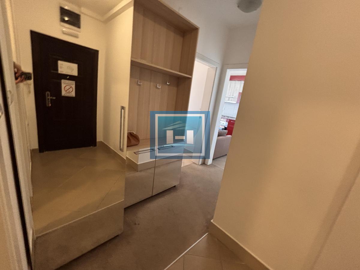 Izdajemo kompletno namešten  dvosoban stan u Wingu