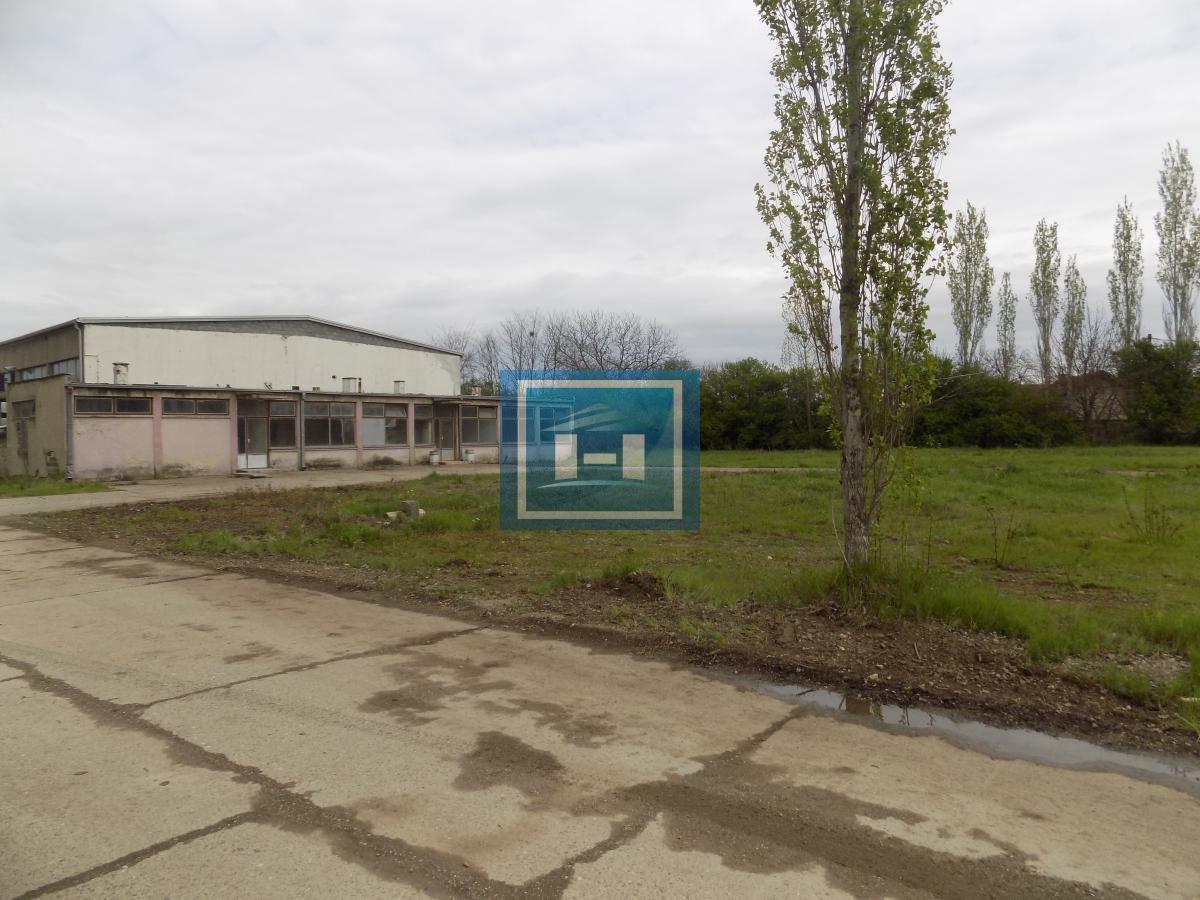 Hala za renoviranje sa kancelarijskim delom