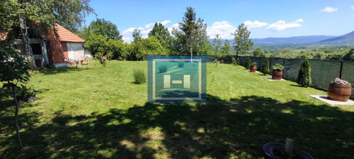 Vikendica na prodaju