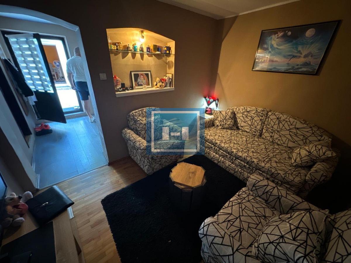 Kuća 90 m², 4 ulaza, 2 kupatila, dvorište – Admirala Geprata, centar Beograda