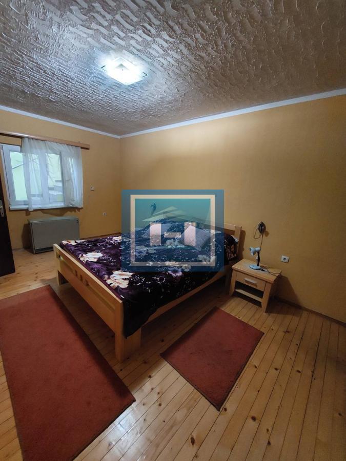 Karadjordjevo brdo-kuća bez ulaganja