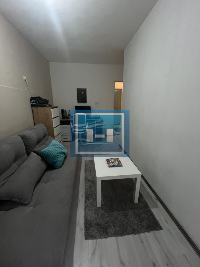 DVE SPAVAĆE SOBE NA 46 m² + GARSONJERA — STRELIŠTE, JAGODINA!