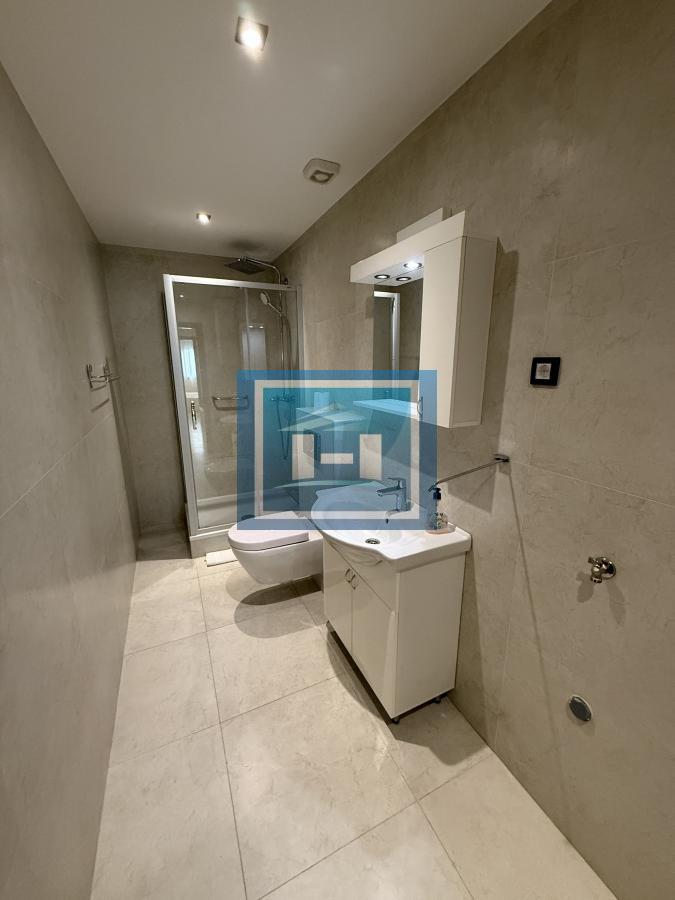 Veći luksuzan, namešten stan u Wing kompleksu