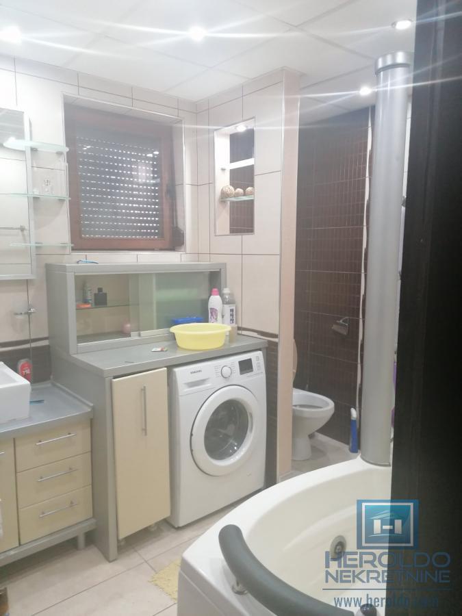 Na prodaju kuća u centru Ćuprije