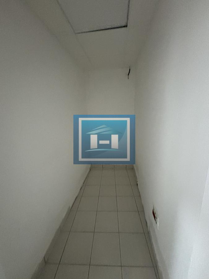 Izdavanje poslovnog prostora u strogom centru Jagodine – odlična lokacija, 171 m²