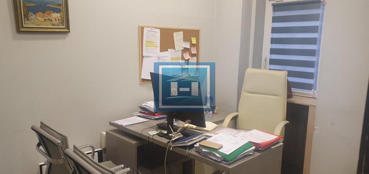 Mir i centar grada u jednom stanu!