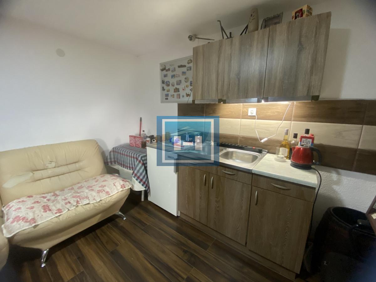 Vikendica na prodaju