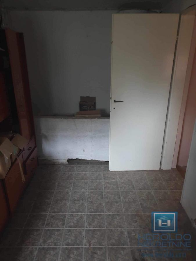 Kompletno seosko domaćinstvo u Sedlaru