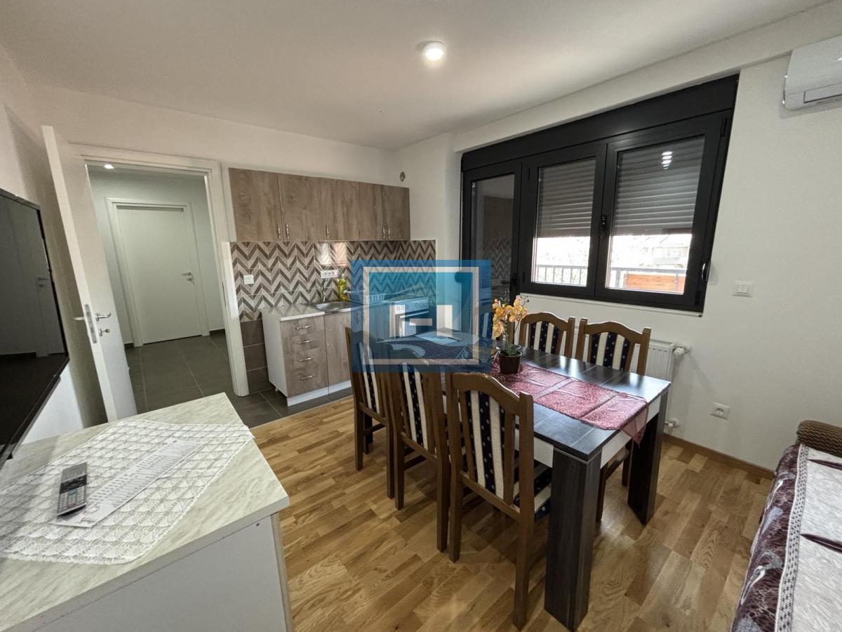 PRODAJE SE NAMEŠTEN STAN U LUKSUZNOM KOMPLEKSU