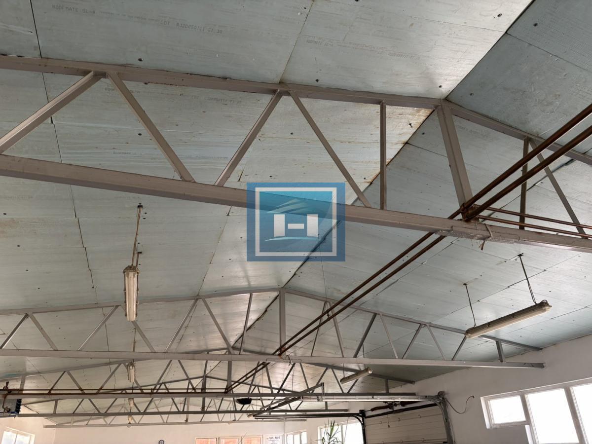 Hala 400 m² na placu od 36 ari – odlična investicija u Ribaru