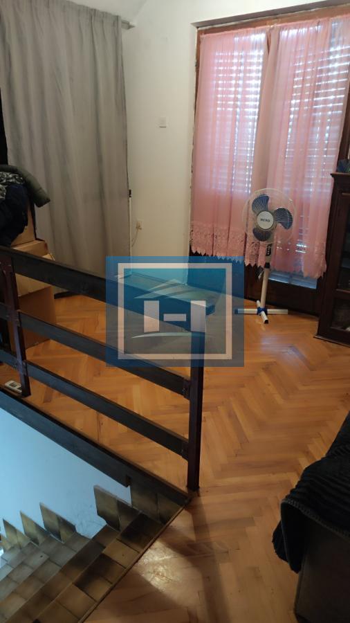 Kuća u okolini Jagodine na dva nivoa odmah useljiva sa svim priključcima