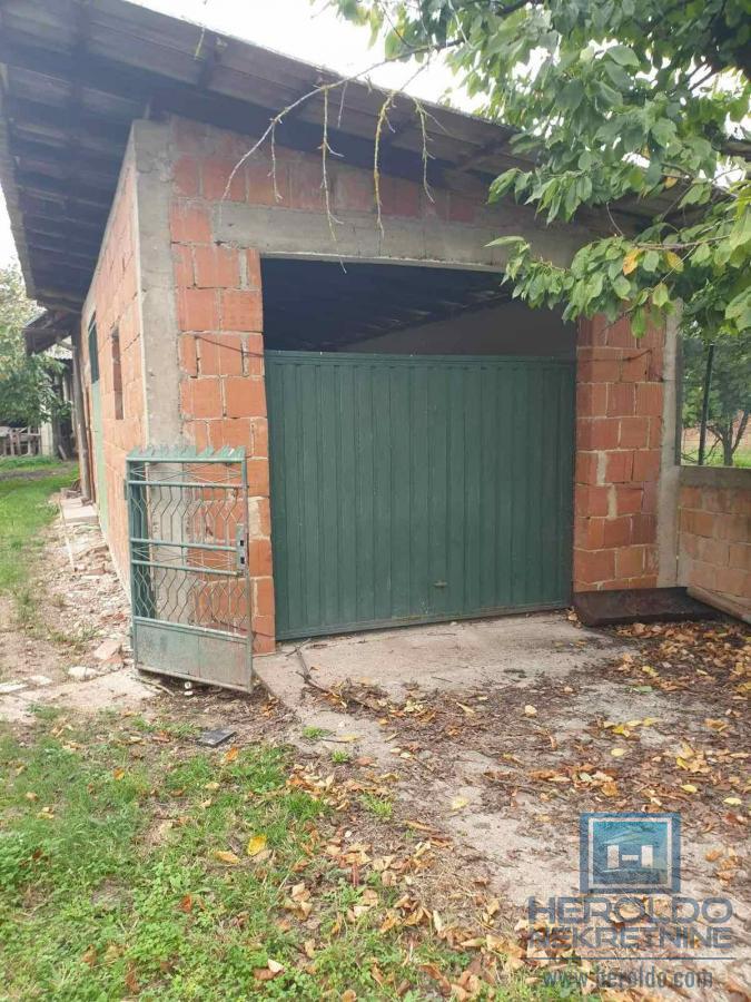 Kompletno seosko domaćinstvo u Sedlaru