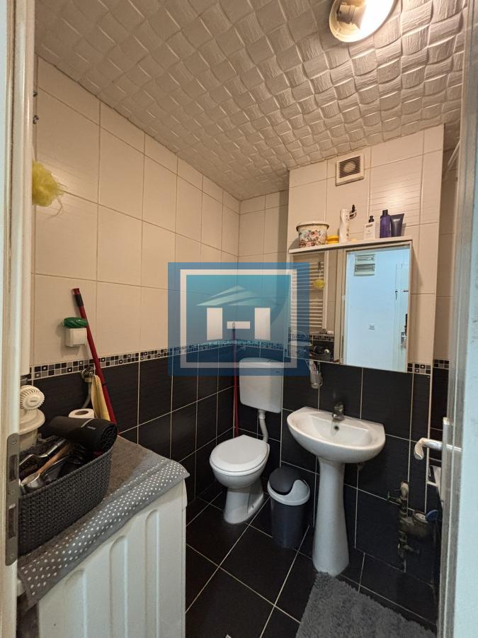 Izdaje se moderan stan u srcu grada – 49m²