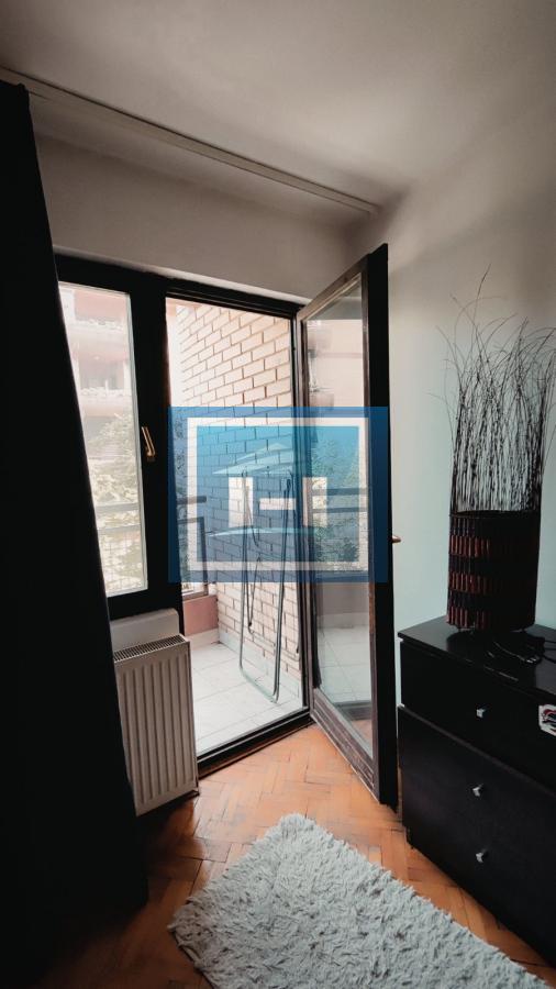 Kompletno namešten stan u užem centru grada