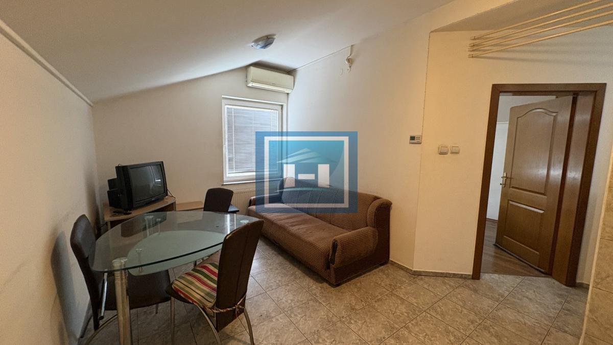 Prodaje se namešten stan od 37m² – Odlična lokacija, idealan za investiciju!