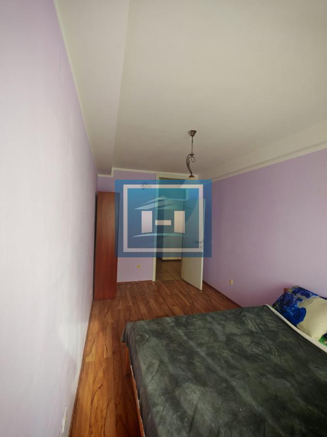 Trosoban stan u samom centru grada