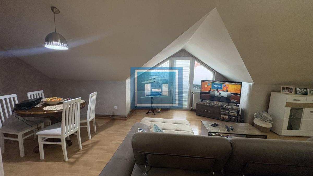 Na prodaju – Komforan porodični stan na odličnoj lokaciji