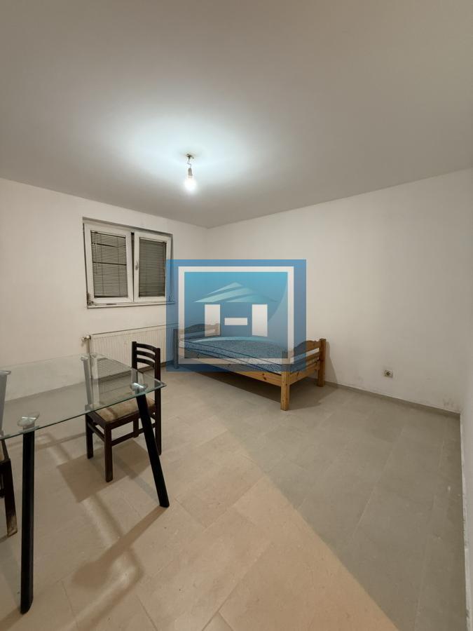 Izdaje se stan u prizemlju u Jagodini