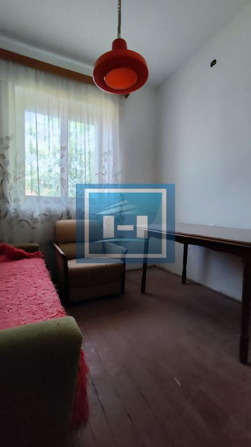 Domaćinstvo u okolini Jagodine sa 4 objekta na prostarom placu od 47 ari