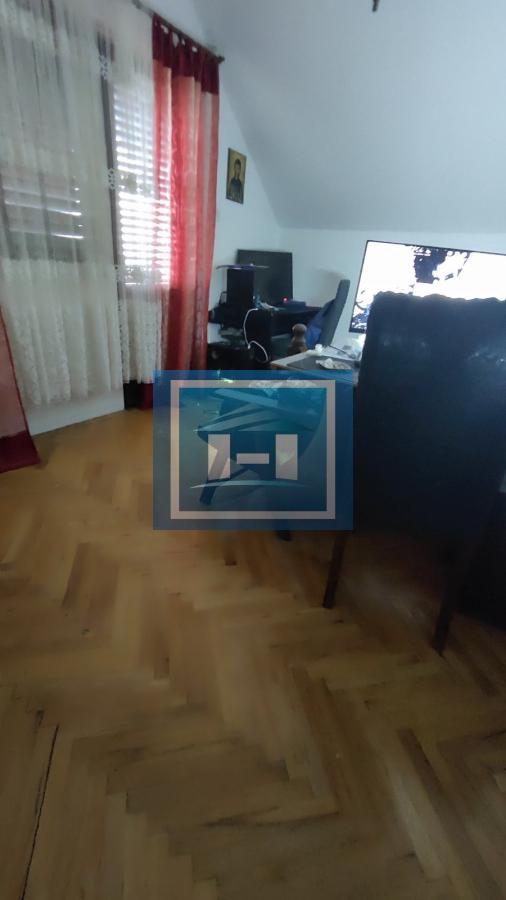 Kuća u okolini Jagodine na dva nivoa odmah useljiva sa svim priključcima