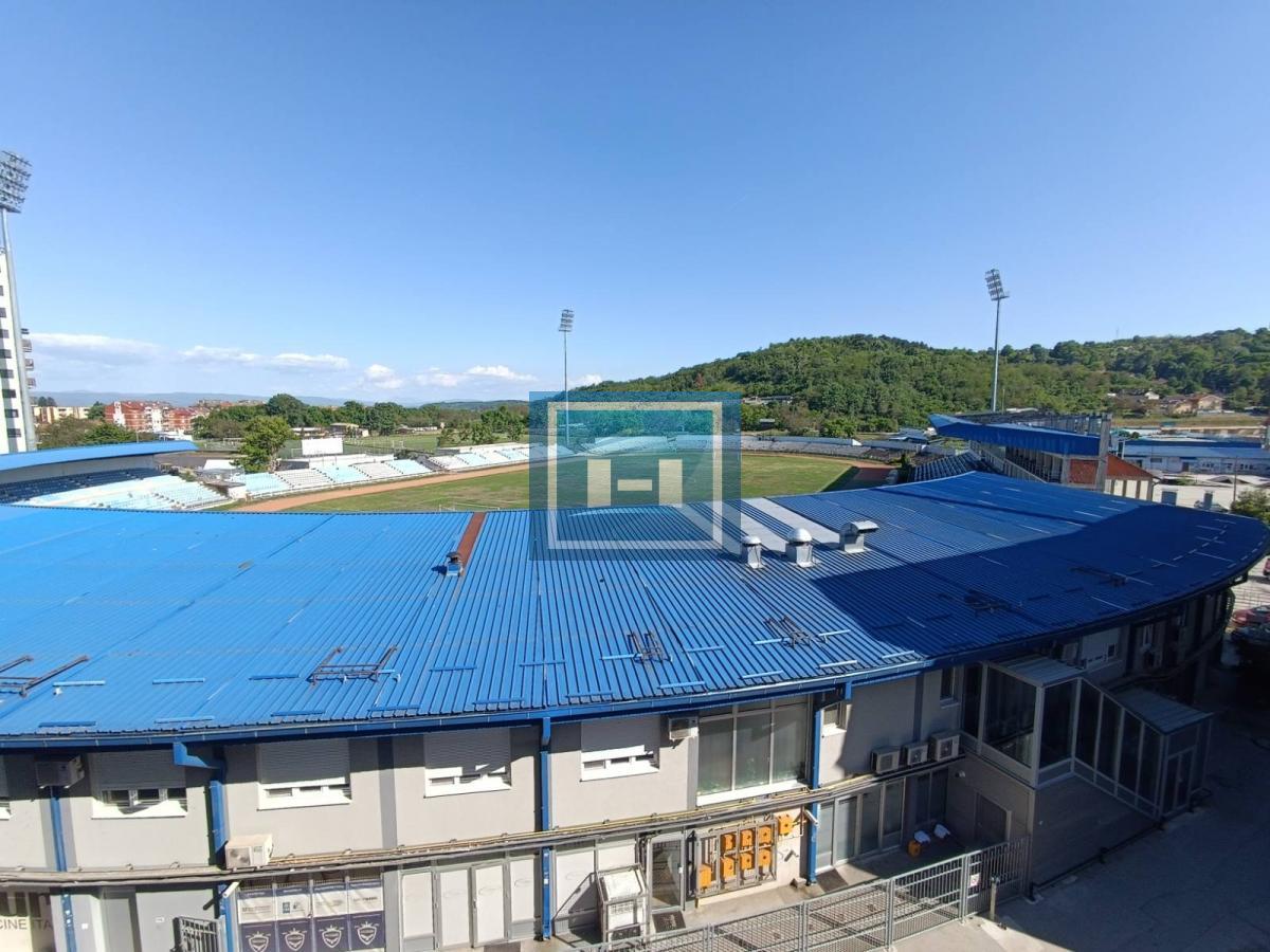 Prelep četverosoban stan kod Akva parka