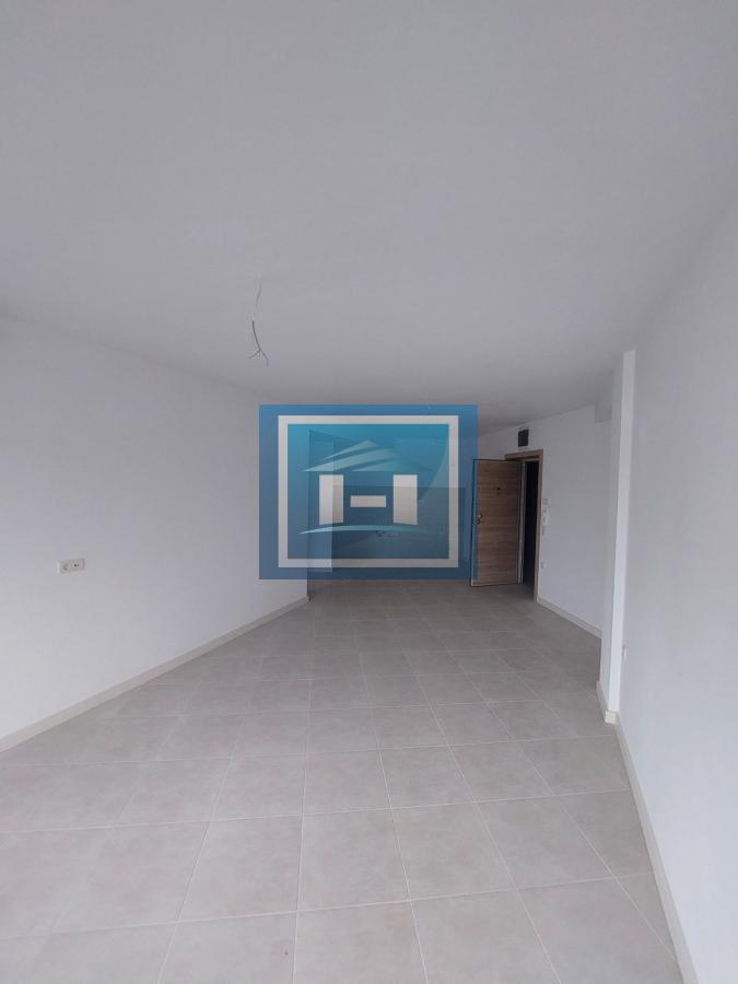 Odlična novogradnja na drugom spratu