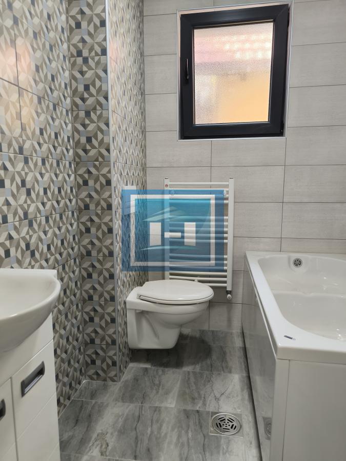 Luksuzna kuća sa dodatnim objektom – spoj elegancije, funkcionalnosti i prestižne lokacije