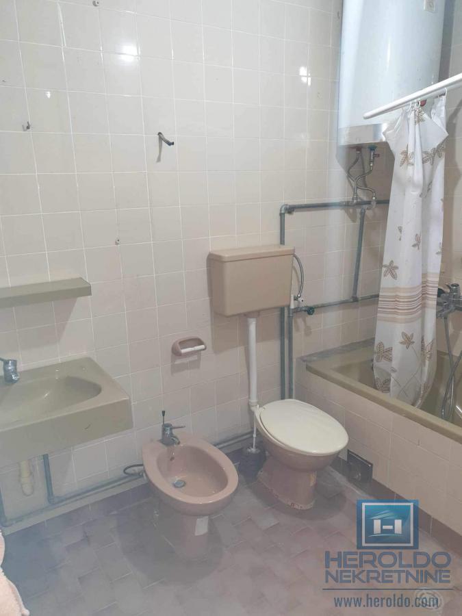 Kompletno seosko domaćinstvo u Sedlaru