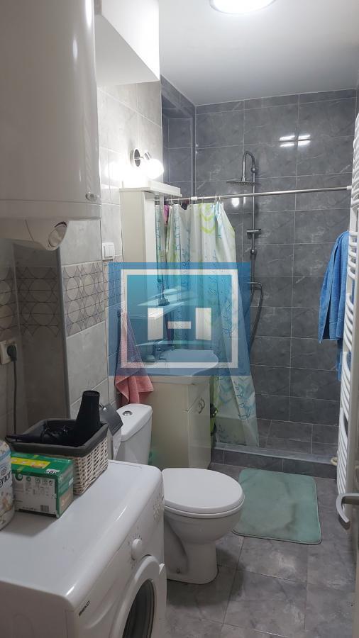 Karaburma, renoviran, slobodan parking