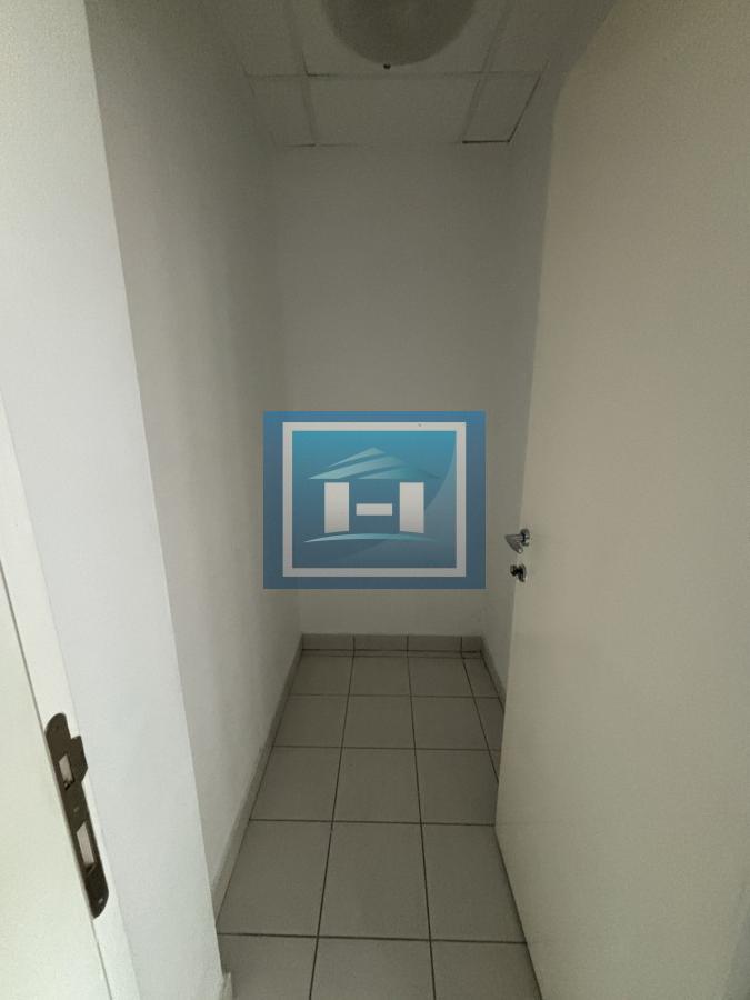 Izdavanje poslovnog prostora u strogom centru Jagodine – odlična lokacija, 171 m²