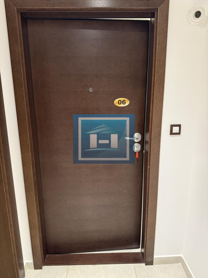 Veći luksuzan, namešten stan u Wing kompleksu