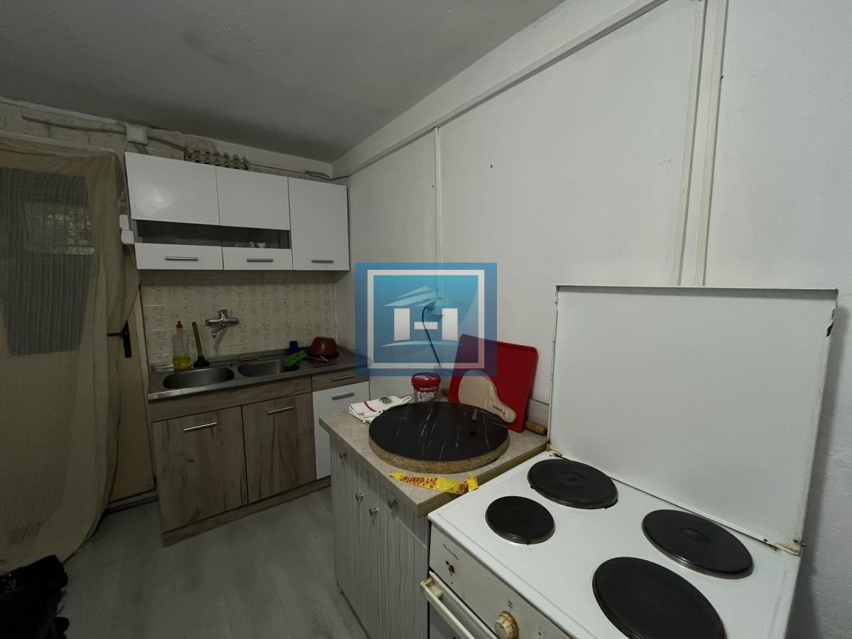 DVE SPAVAĆE SOBE NA 46 m² + GARSONJERA — STRELIŠTE, JAGODINA!