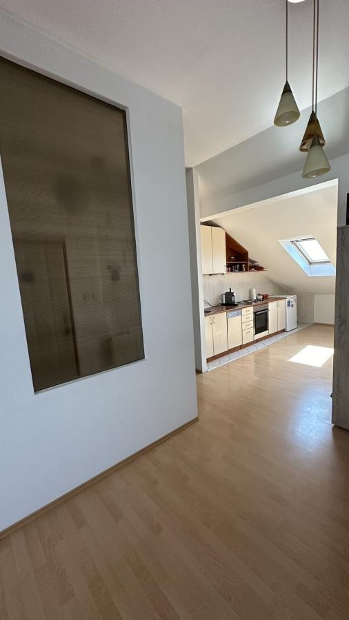 Stan u centru grada – Savršen za studente ili mlađe parove