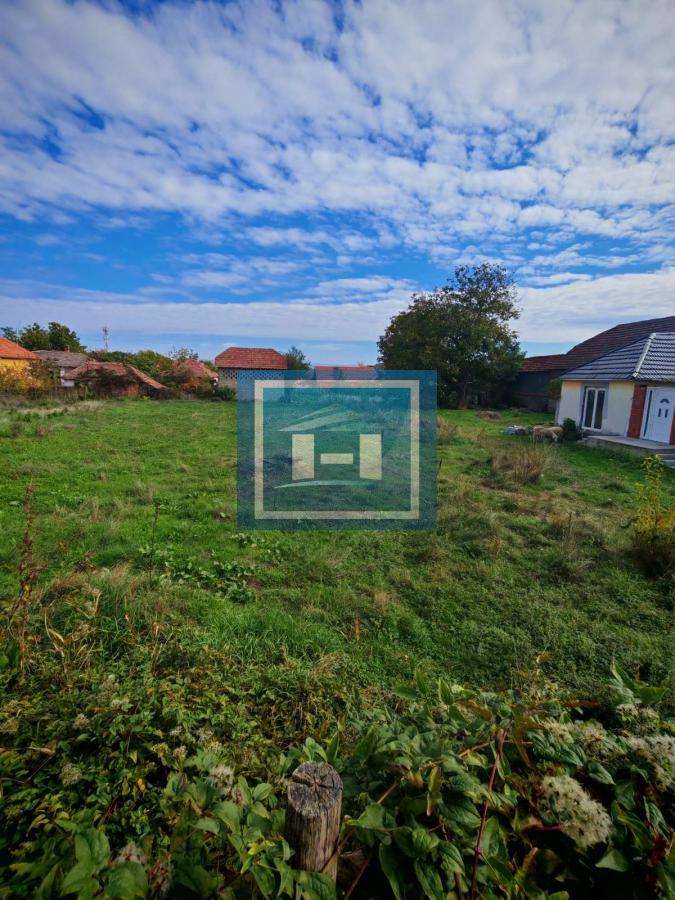 Plac u Trešnjevici do glavnog puta