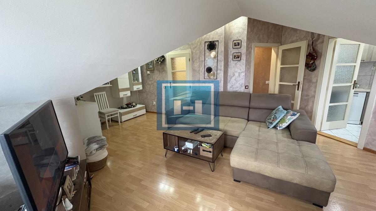 Na prodaju – Komforan porodični stan na odličnoj lokaciji