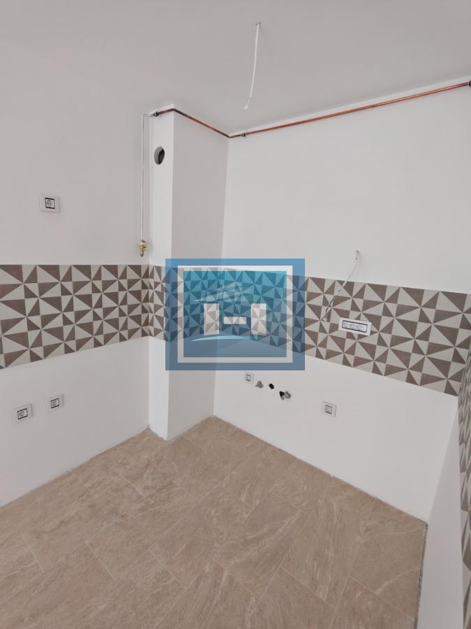 Odmah useljiv trosoban stan u novogradnji