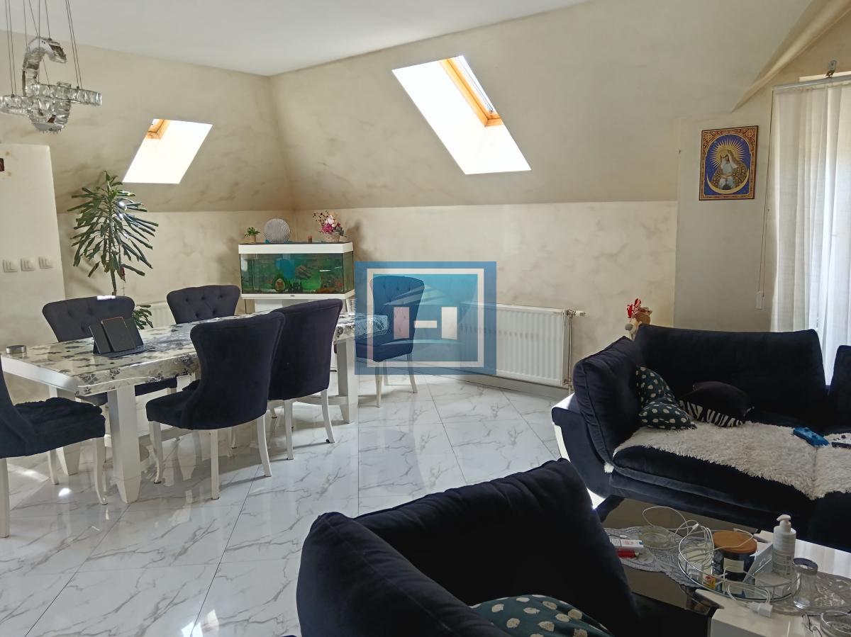 Idealno za preduzetnike – Kuća sa halom i vagom do 60 tona!