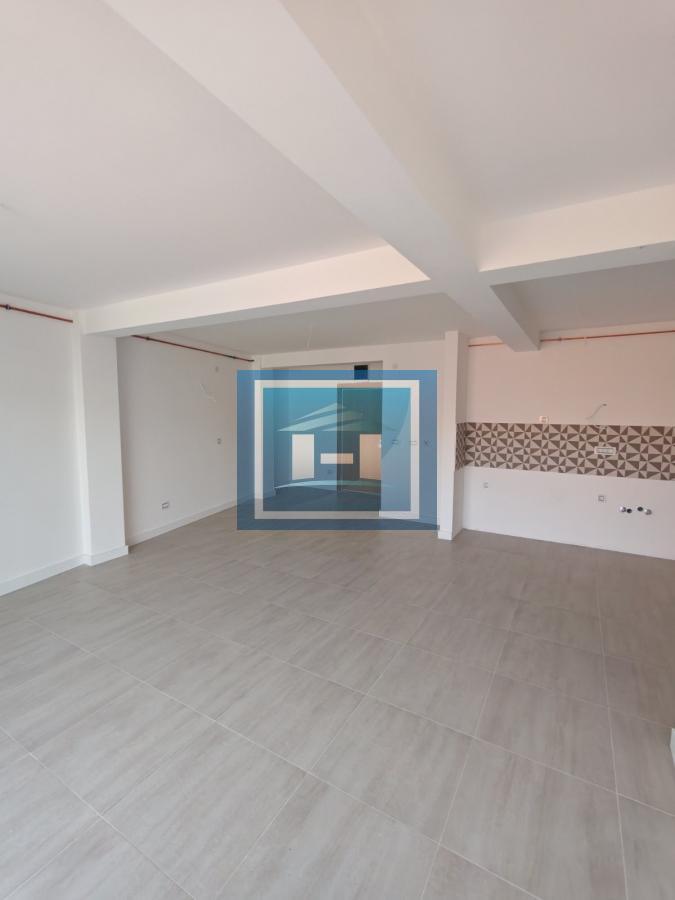 Trosoban stan u novogradnji odmah useljiv