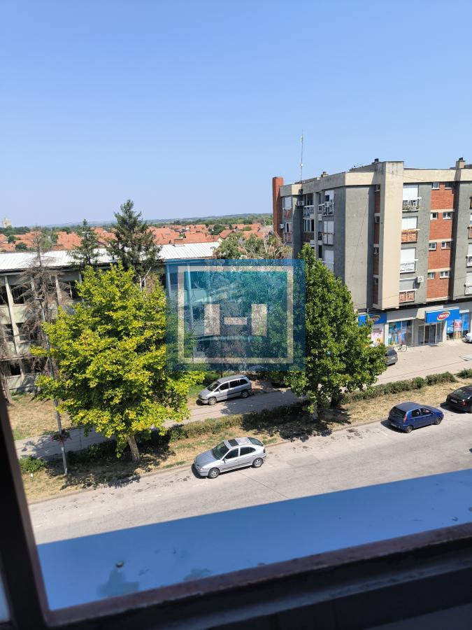 Na prodaju trosoban stan u Ćupriji