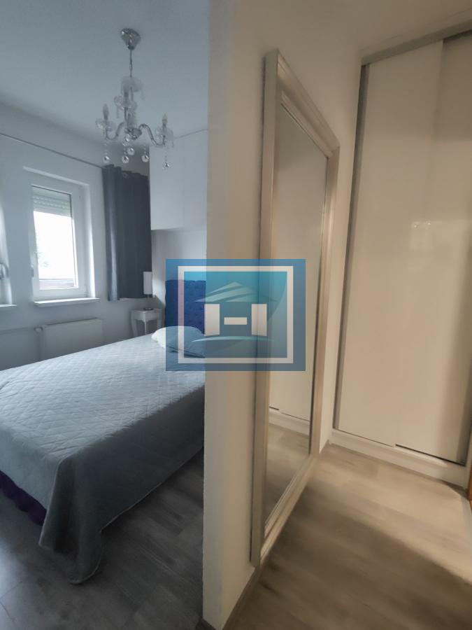 NAMEŠEN JEDNOSOBAN STAN NIŽE SPRATNOSTI U CENTRU JAGODINE