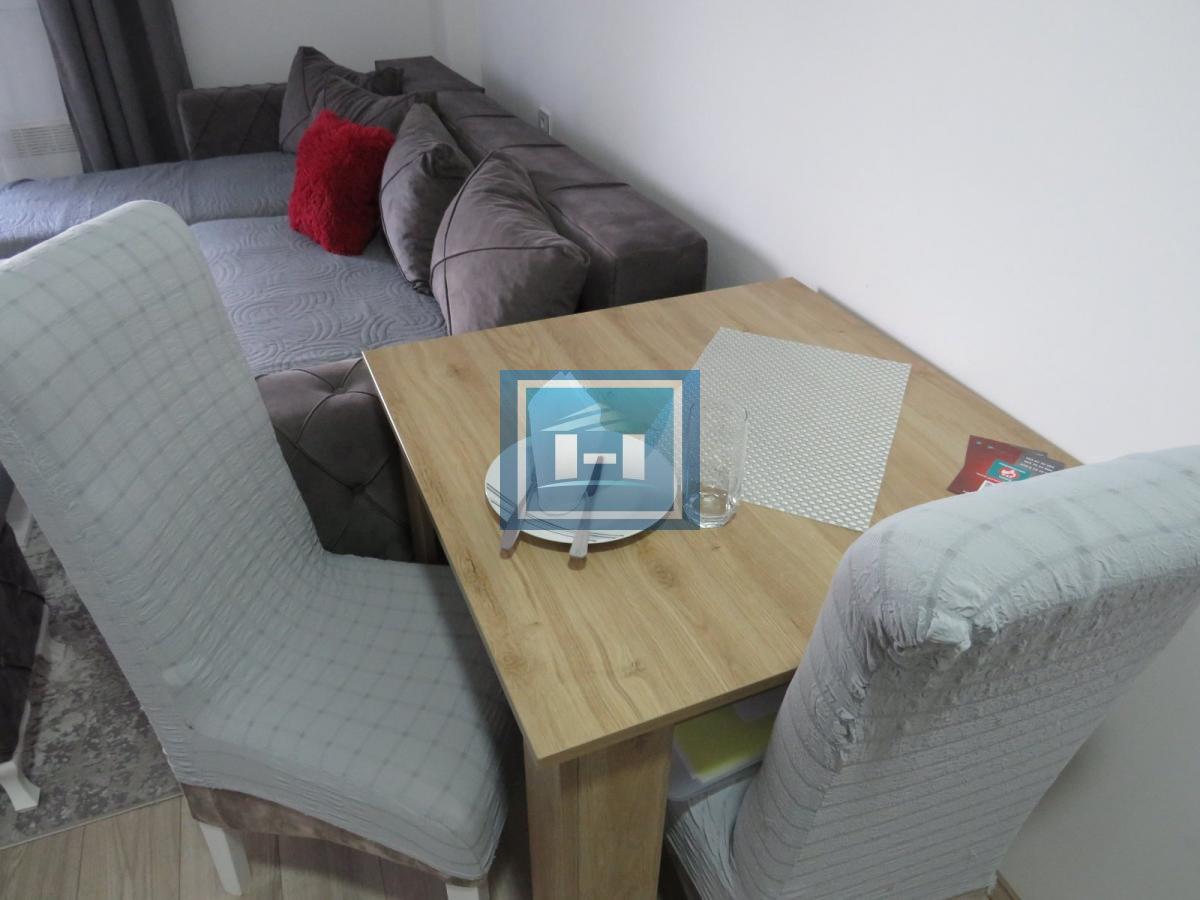 Stan do samog Akva parka niže spratnosti