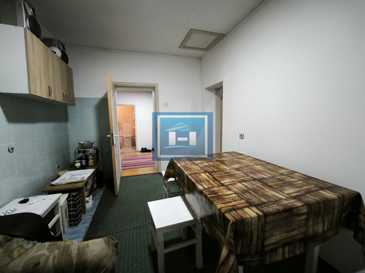 Na prodaju renoviran stan u Ćupriji