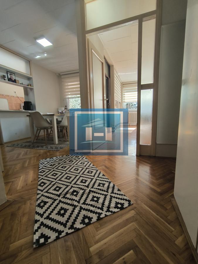 Na prodaju stan u Ćupriji u zgradi sa liftom