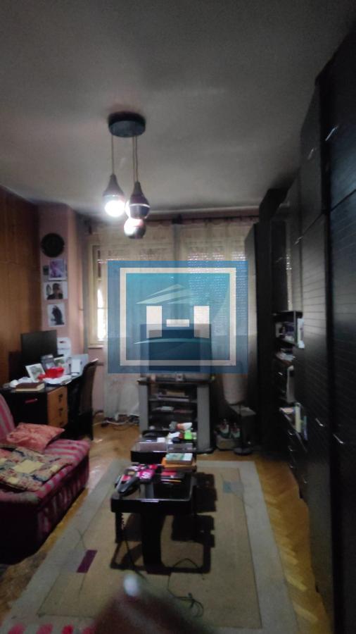 Trosoban stan na prvom spratu u Moravskom stilu u centru Jagodine