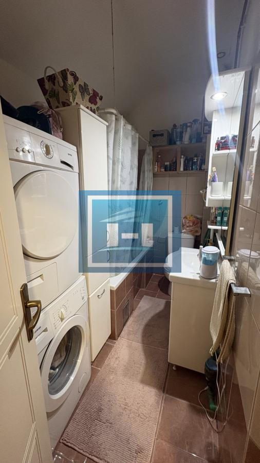 Na prodaju – Komforan porodični stan na odličnoj lokaciji